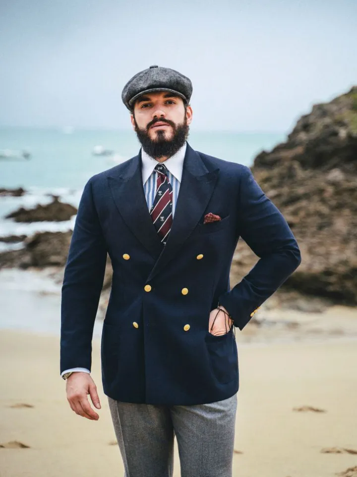 Blazer croisé bleu marine à boutons dorés - drop 4