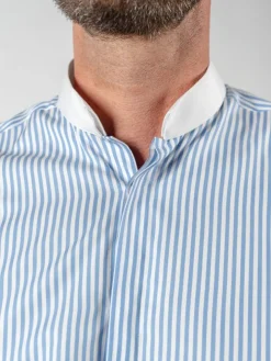 Chemise col inversé à rayures bleues