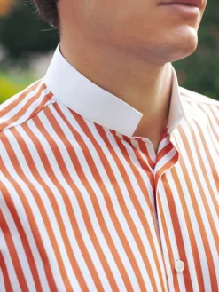 Chemise col inversé à rayures orange