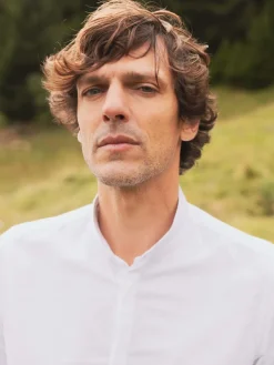 Chemise col mao en oxford gratté blanche