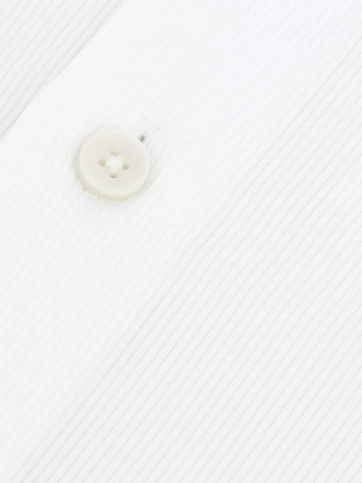 Chemise col rond en dobby blanc avec bouton doré