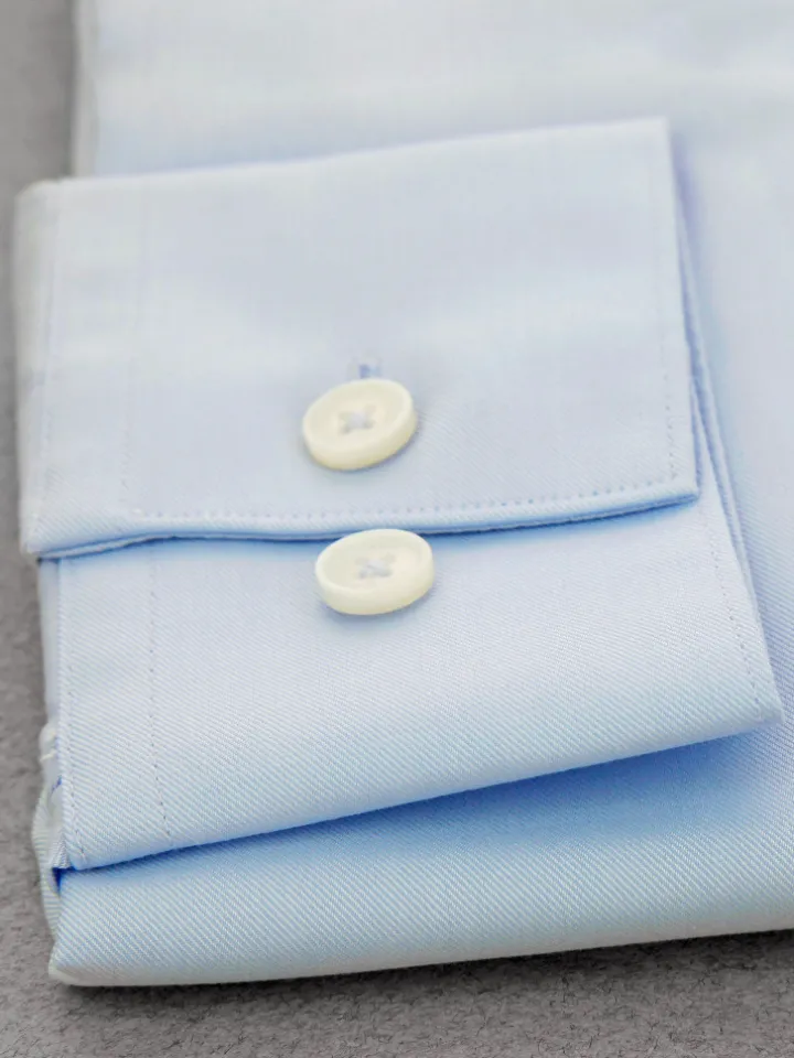 Chemise infroissable col italien bleu ciel