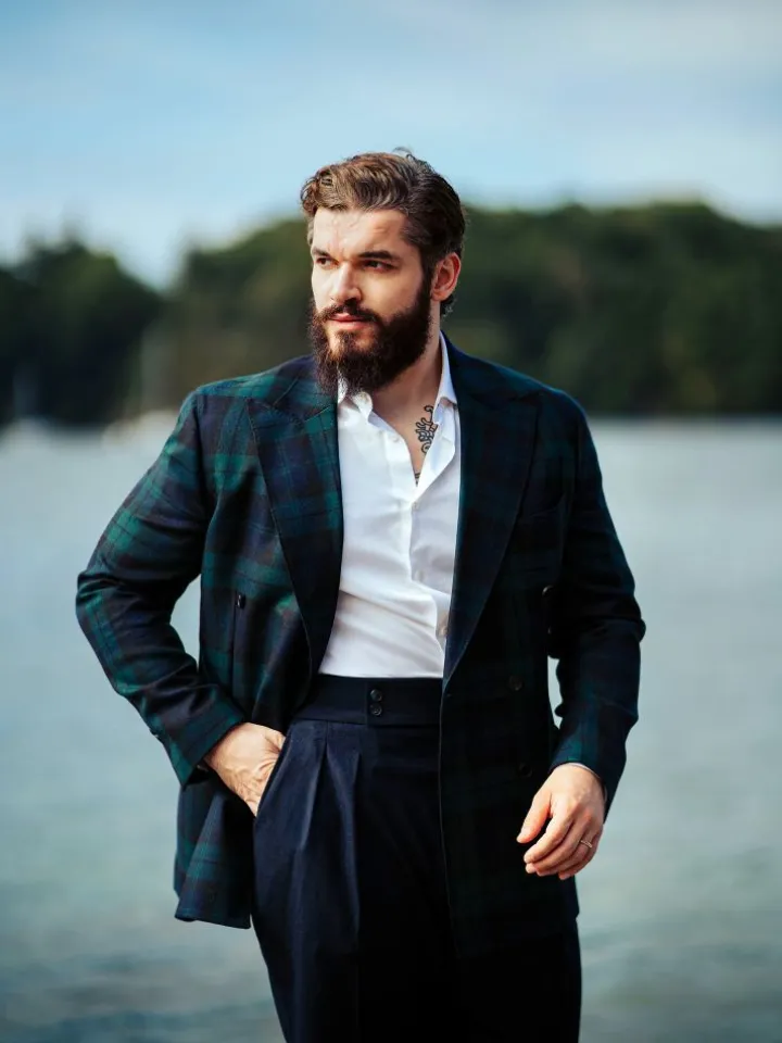 Chemise Prestige Alex Cormac mousquetaire grand col italien twill blanc