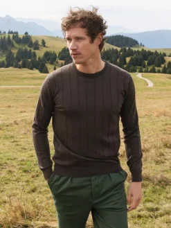 Pull col rond à côtes gris poivre