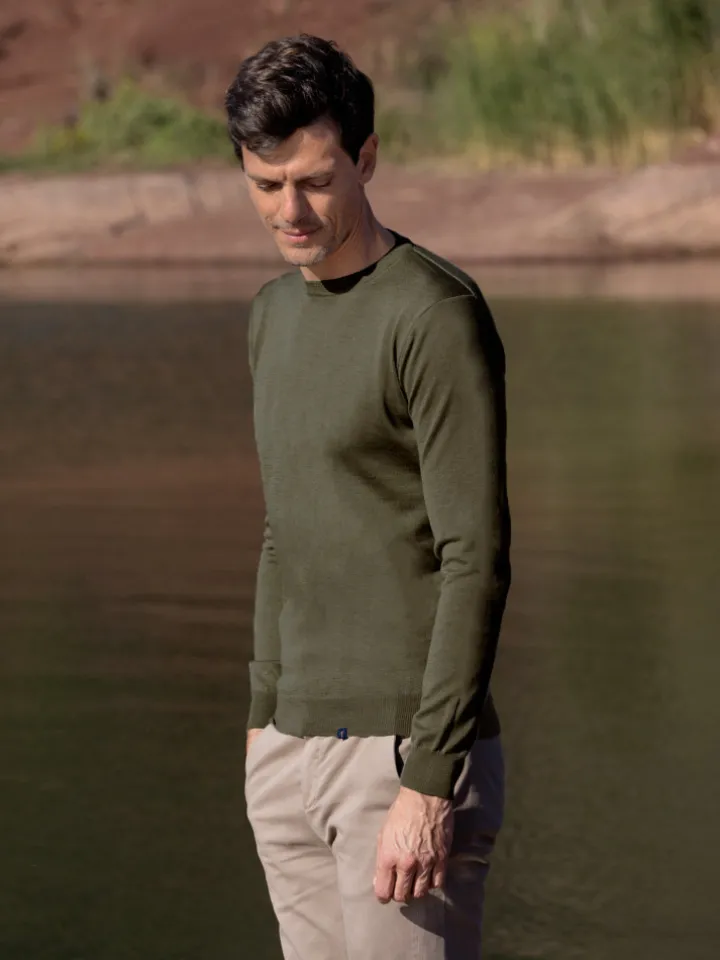Pull col rond en laine vierge kaki