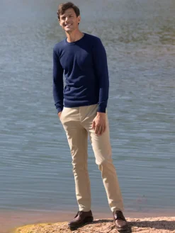 Pull col rond en laine vierge bleu foncé