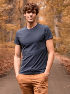 T-shirt technique bleu marine